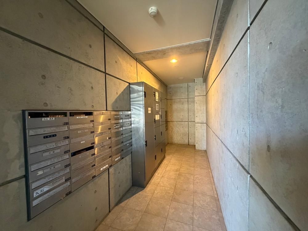 Renovated 3LDK Apartment in Kawasaki, Kanagawa for Sale - Thumbnail 3