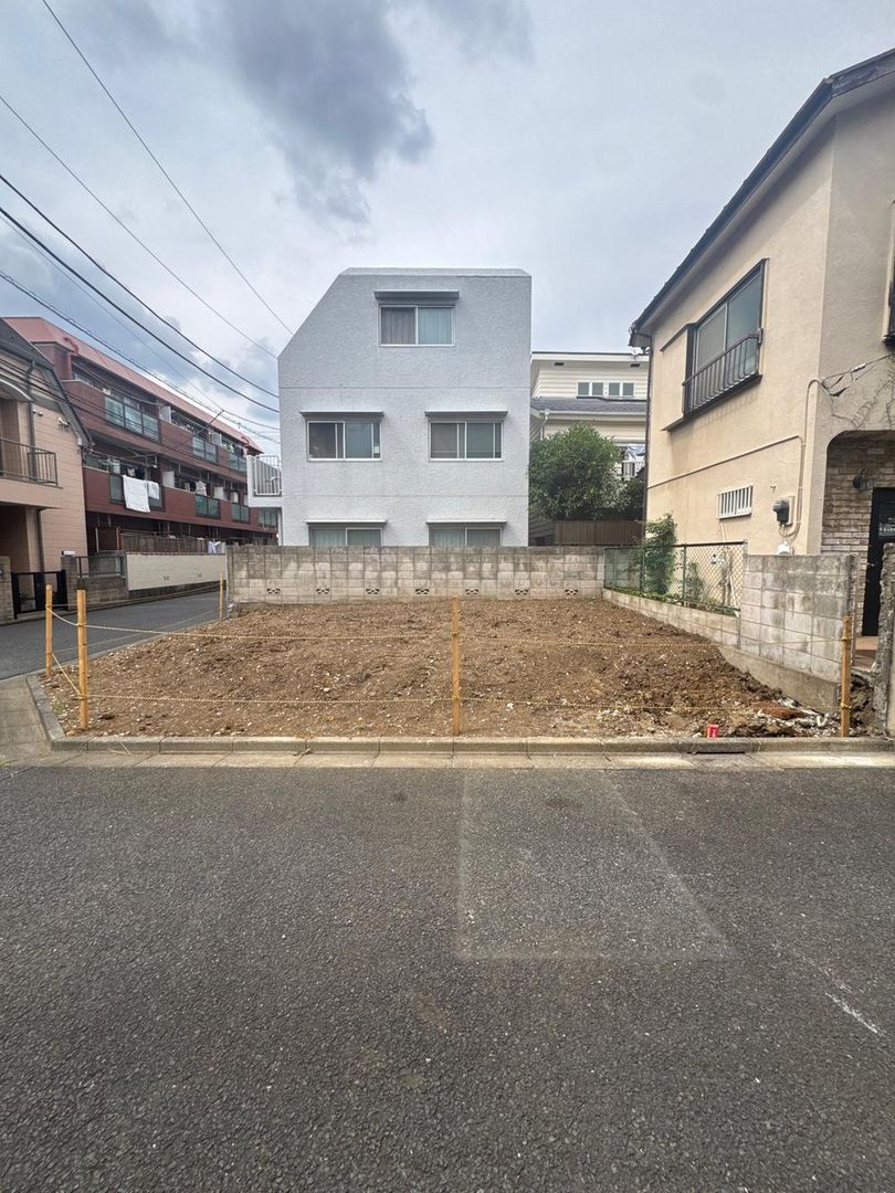 Land for Sale in Setagaya-ku, Tokyo - 65.8 sqm Corner Lot - Thumbnail 2