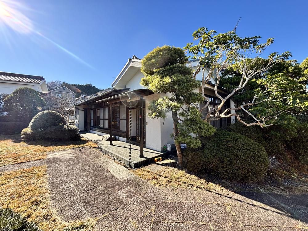 Kominka Style House for Sale in Ome, Tokyo - 282 Tsubo Land - Thumbnail 2
