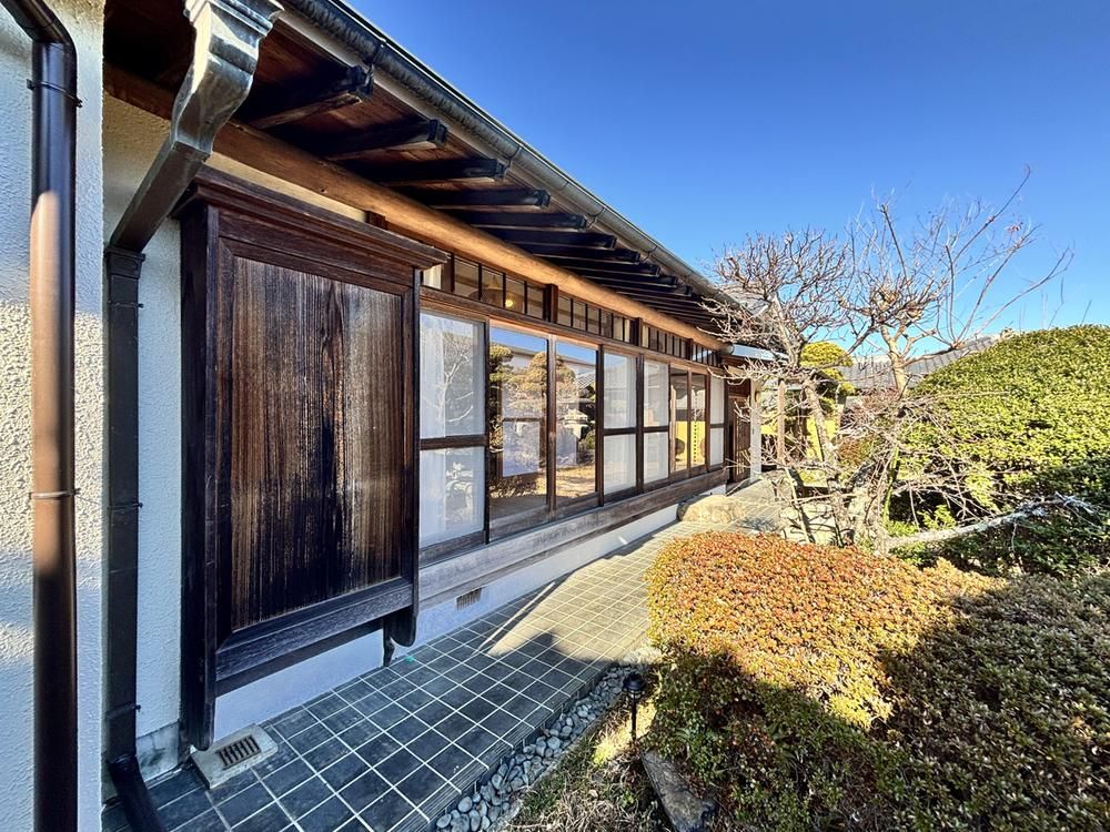 Kominka Style House for Sale in Ome, Tokyo - 282 Tsubo Land - Thumbnail 3