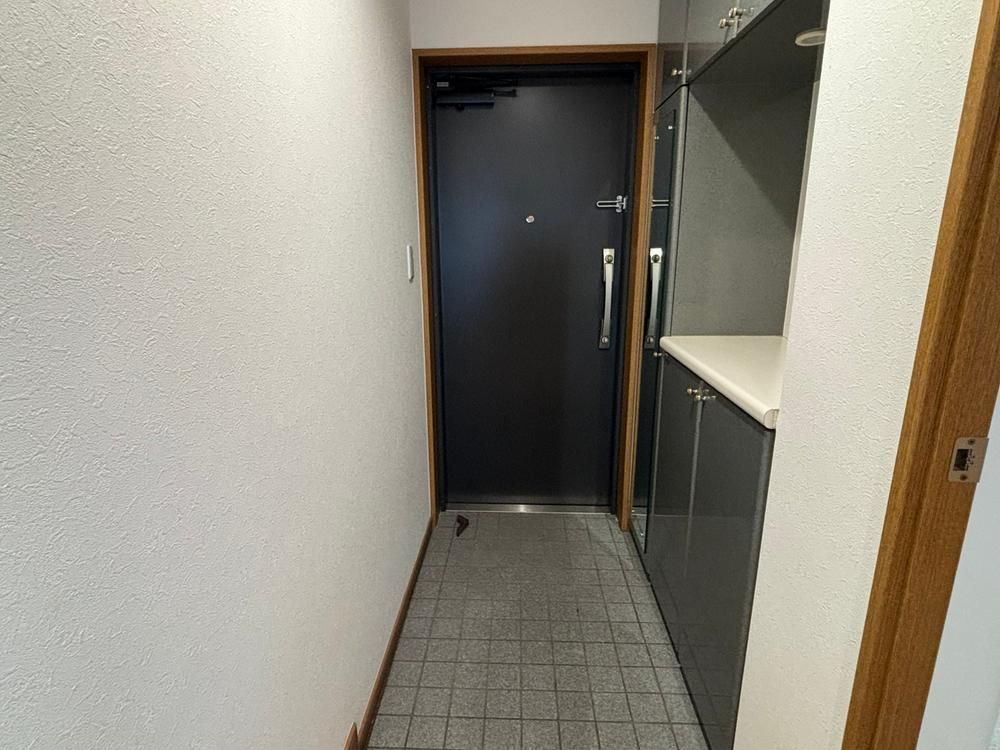 4LDK Apartment for Sale in Miyazaki City, Miyazaki Prefecture - Thumbnail 2