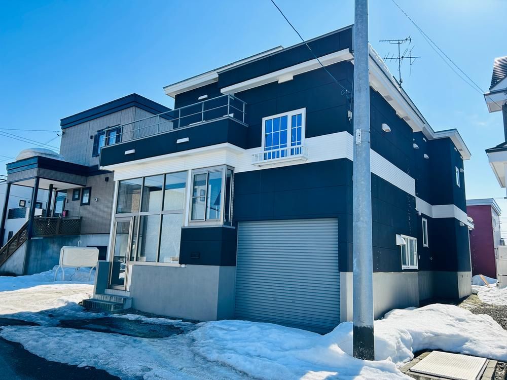 Renovated 5LDK House in Asahikawa, Hokkaido for Sale - Thumbnail 3