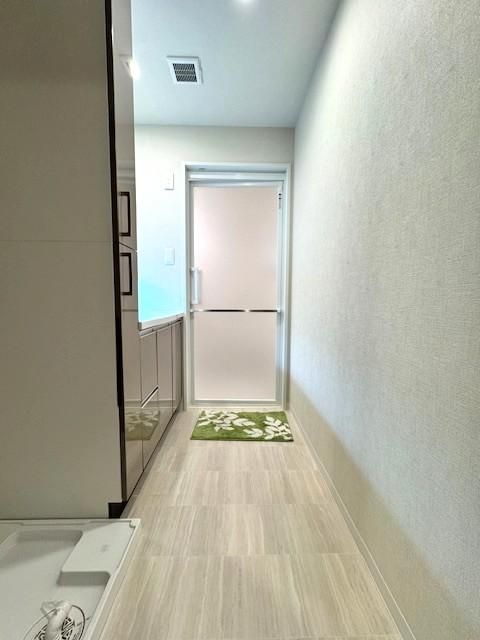 3LDK Apartment Near Kita 18-jo Station in Sapporo - Thumbnail 3
