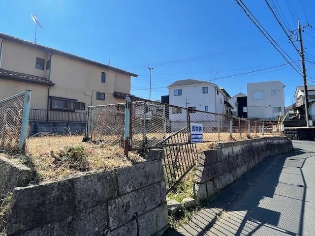 63-Tsubo Corner Land for Sale in Ushiku, Ibaraki - Adjacent to Park - Thumbnail 2