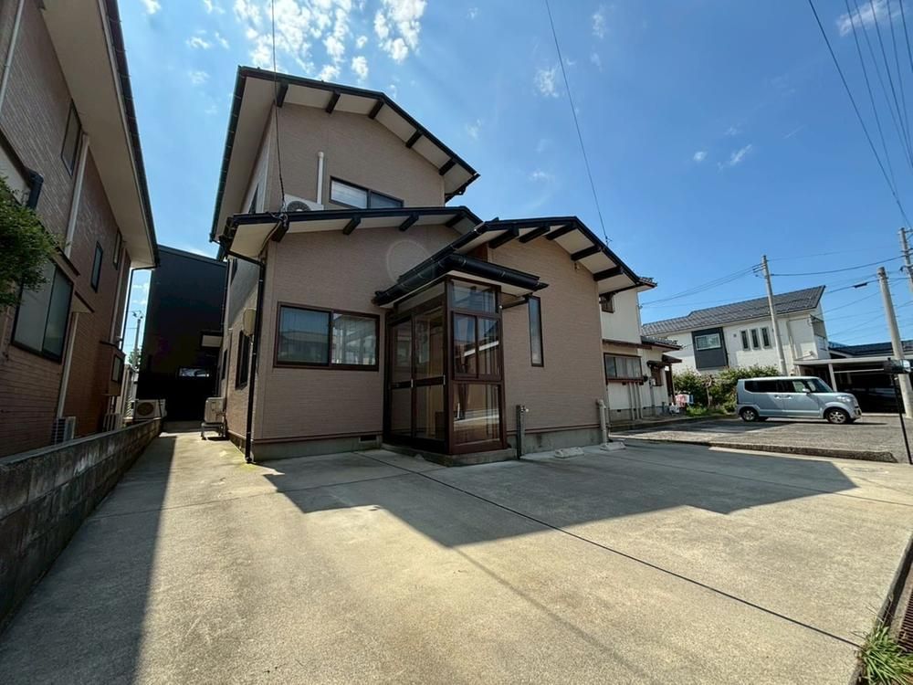 Renovated 3LDK House for Sale in Shibata, Niigata - Thumbnail 2