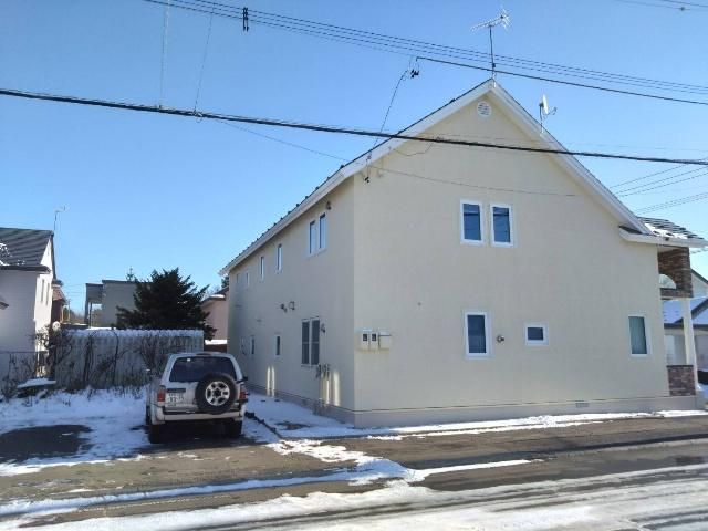 8LDK Spacious Corner Lot House in Makubetsu, Hokkaido - Thumbnail 2