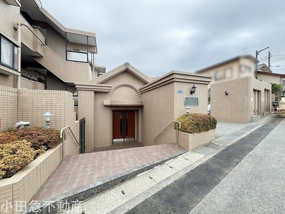 2LDK Apartment for Sale in Kawasaki, Kanagawa - 56.1m2 - Thumbnail 2