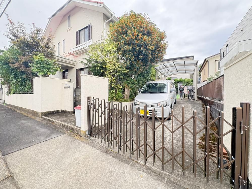 Spacious 5DK+S House on Large Plot in Hachioji, Tokyo - Thumbnail 2