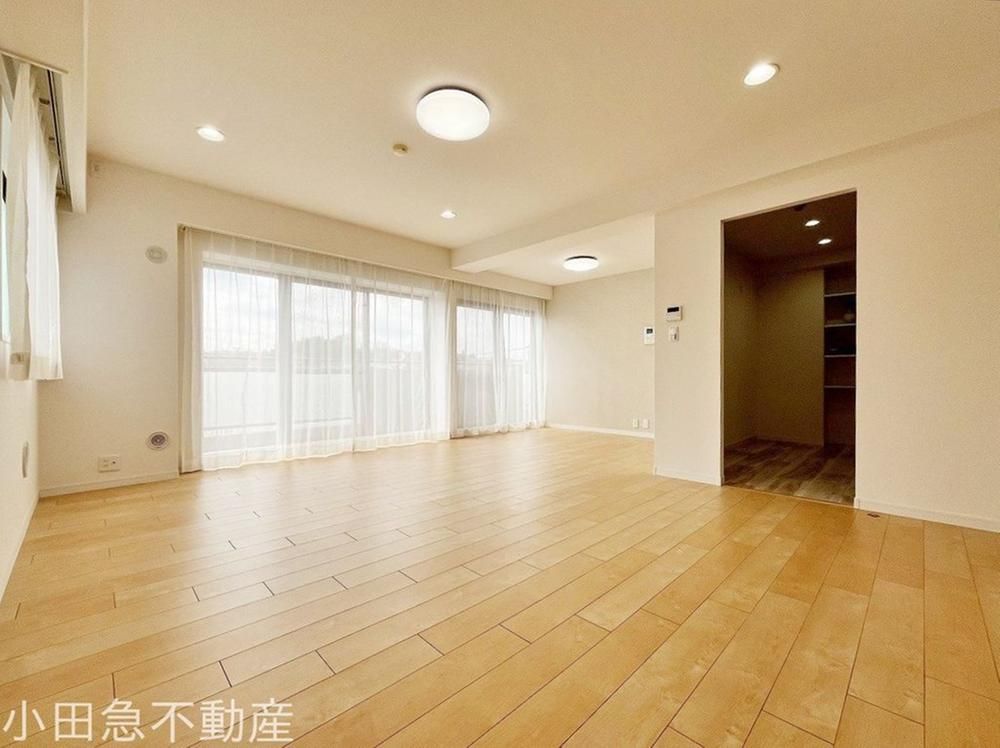 Renovated 4LDK Apartment in Quiet Asao, Kawasaki - 110m2 - Thumbnail 4