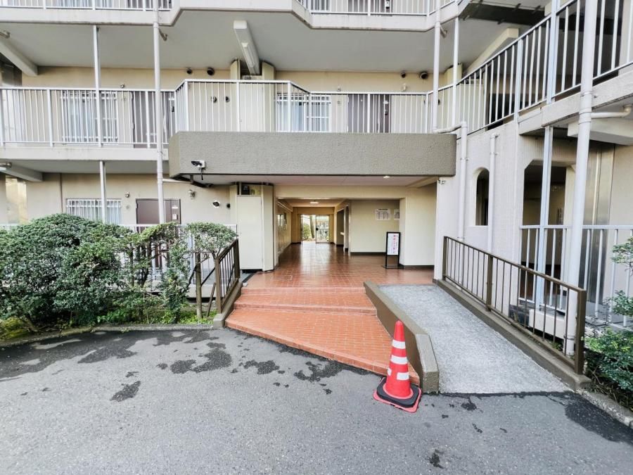 Renovated 3LDK Apartment in Kawasaki Miyamae Ward 61.6m2 - Thumbnail 3