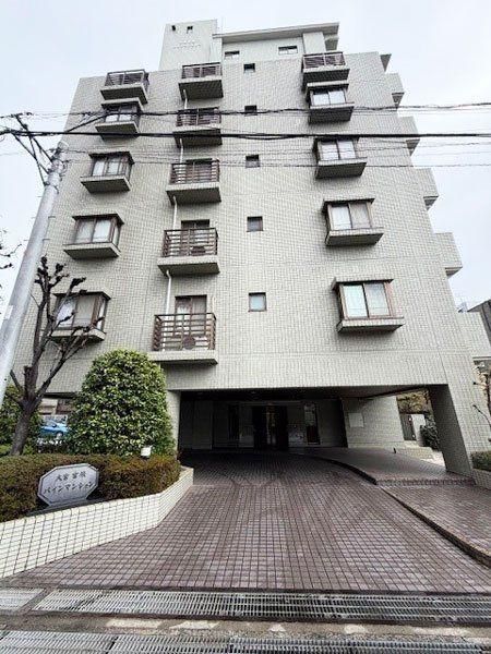 4LDK Top-Floor Apartment in Saitama City, Kita Ward - Thumbnail 2