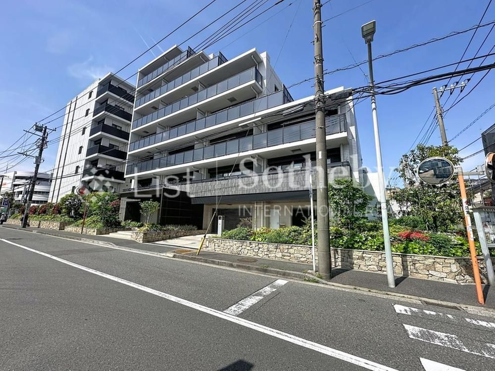 3LDK Apartment for Sale in Minami Ward, Yokohama - Thumbnail 2