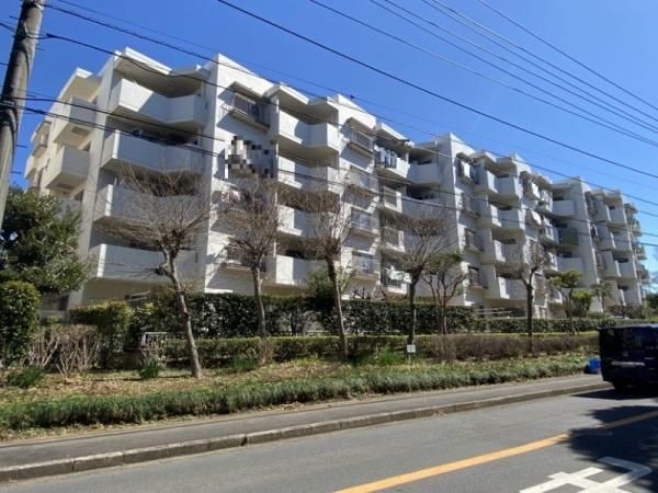 5LDK Apartment for Sale in Kashiwa, Chiba - 115m² - Thumbnail 2