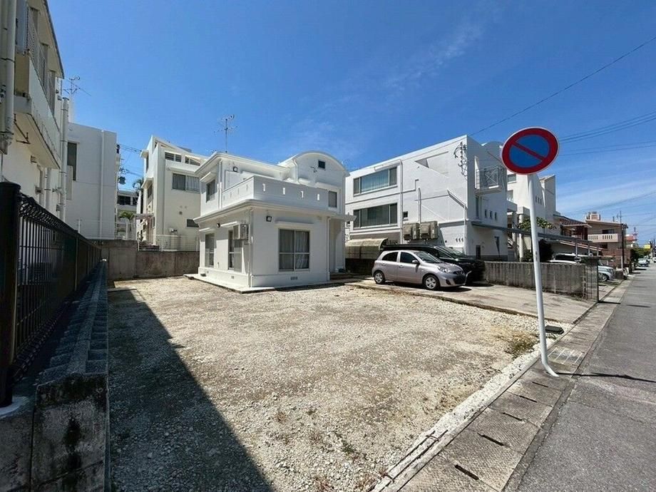 3DK RC House for Sale in Naha, Okinawa - 250 sqm Land - Thumbnail 3