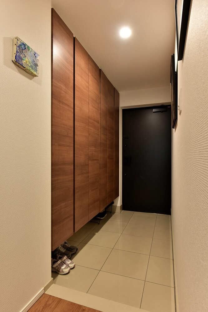 3LDK Apartment for Sale in Naka-ku, Yokohama with Park Views - Thumbnail 2