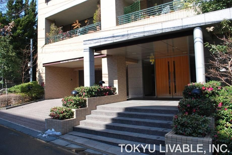 3LDK Apartment for Sale in Miyamae-ku, Kawasaki - Thumbnail 3