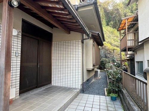 5LDK Family Home with Garden in Hiroshima Minami Ward - Thumbnail 4