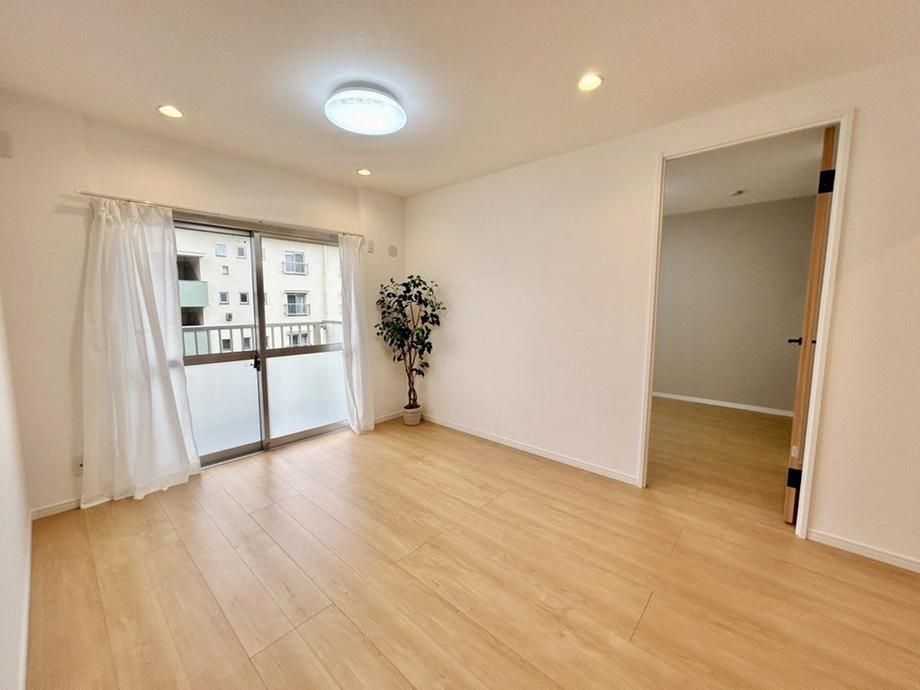 3LDK Apartment for Sale in Minami Ward, Yokohama - Thumbnail 3