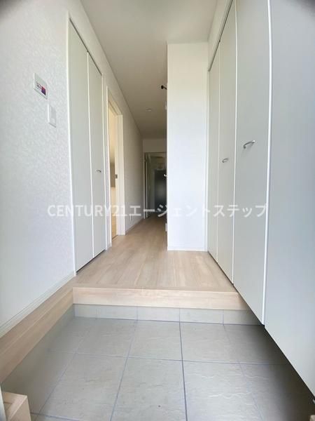 Modern 4LDK+S Detached House for Sale in Miyazaki City, Miyazaki - Thumbnail 4