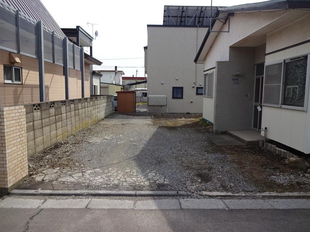 2LDK+S Detached House in Hakodate for 7.9 Million Yen - Thumbnail 4