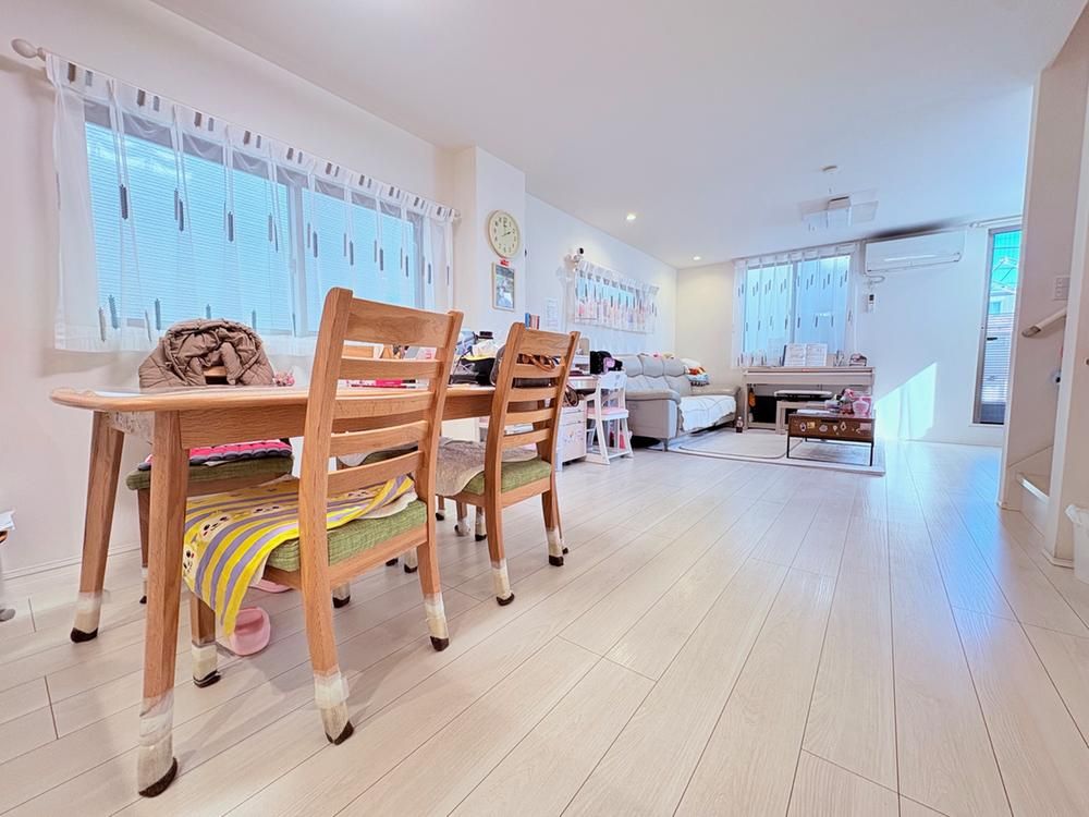 Modern 3LDK House for Sale in Toshima-ku, Tokyo - Thumbnail 3