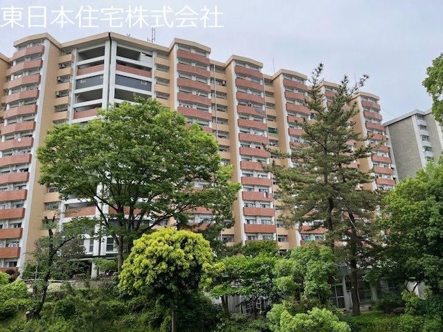 2LDK Apartment for Sale in Minami Ward, Yokohama - Image 1