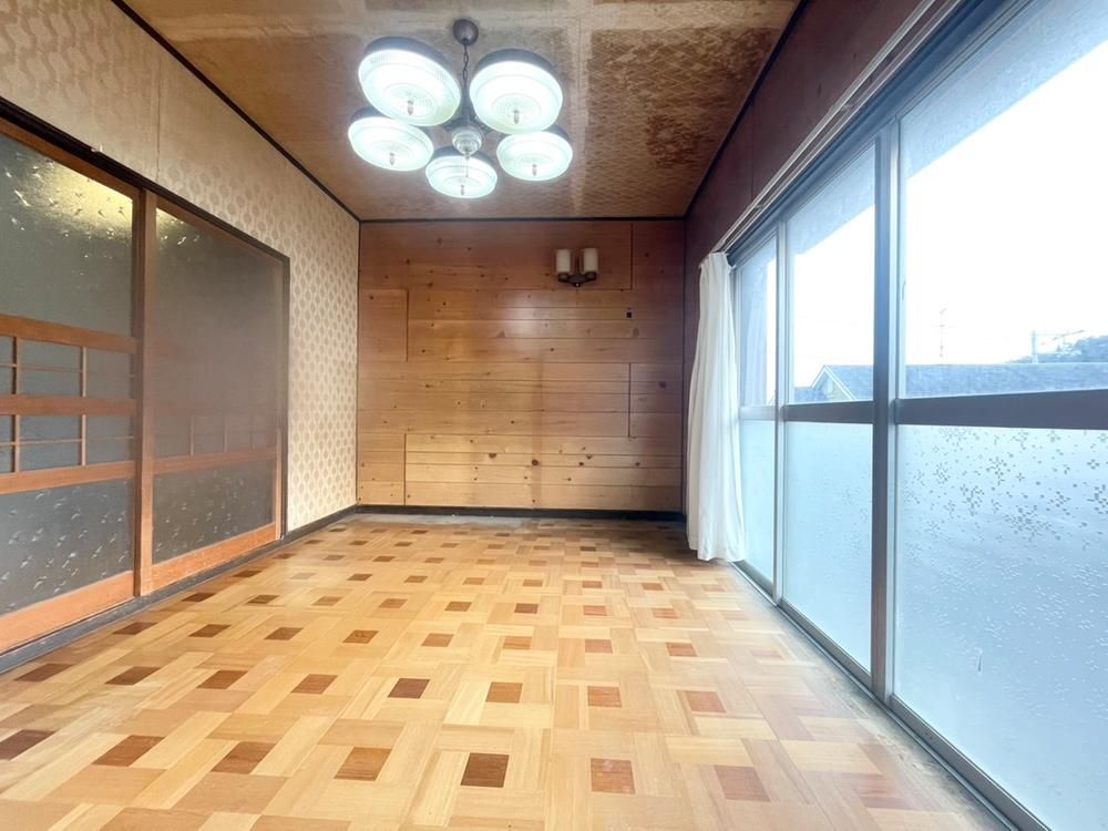 5DK Detached House for Sale in Tamano City, Okayama - Thumbnail 2