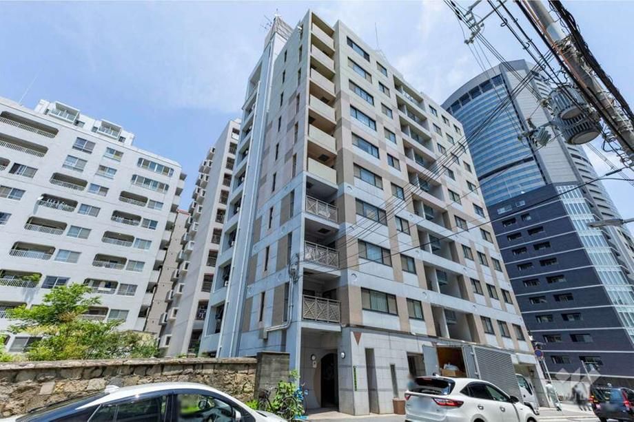 Renovated 2LDK Apartment for Sale in Osaka's Kita Ward - Thumbnail 3