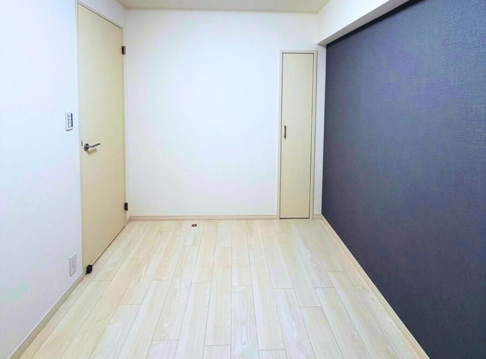 Renovated 3LDK Apartment in Kanazawa-ku, Yokohama for Sale - Thumbnail 4