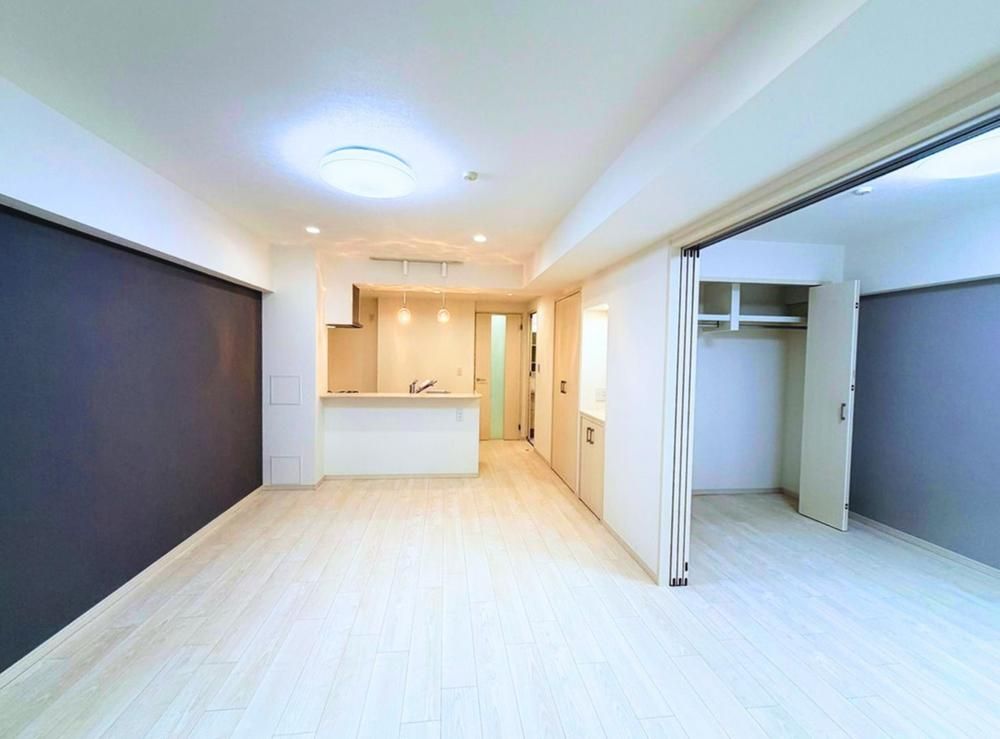 Renovated 3LDK Apartment in Kanazawa-ku, Yokohama for Sale - Thumbnail 3