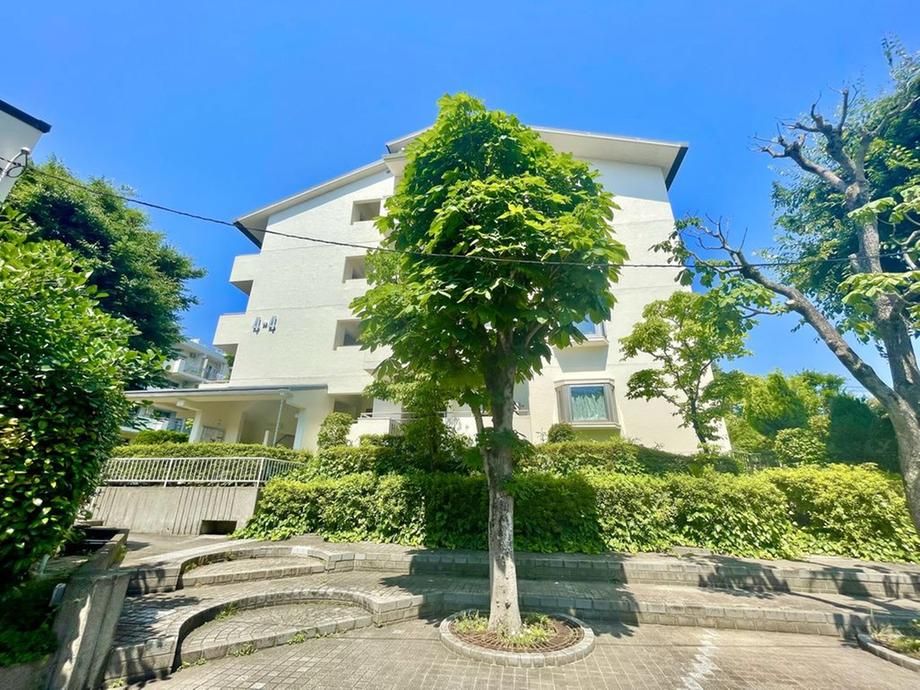 4LDK Apartment in Aoba Ward, Yokohama - 99.91 sqm - Thumbnail 2