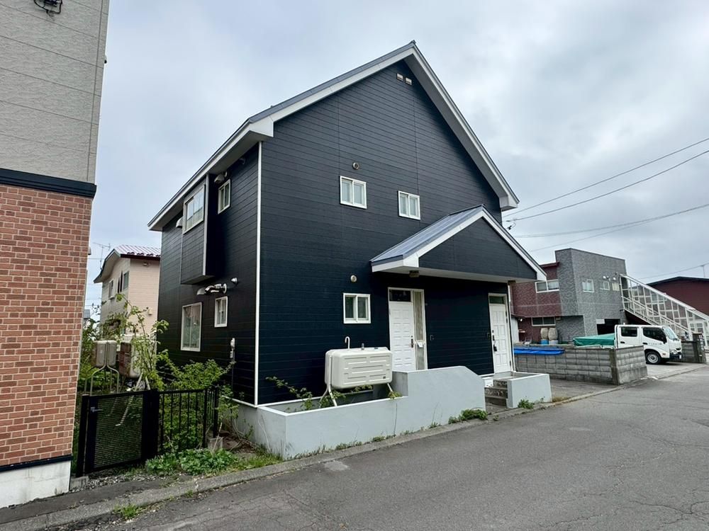 5LDK Detached House in Tomakomai City, Hokkaido for Sale - Thumbnail 3