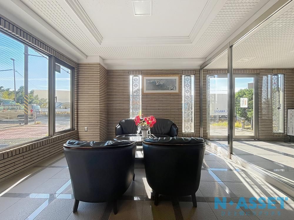 2LDK Renovated Apartment for Sale in Kawasaki Miyamae - Thumbnail 4