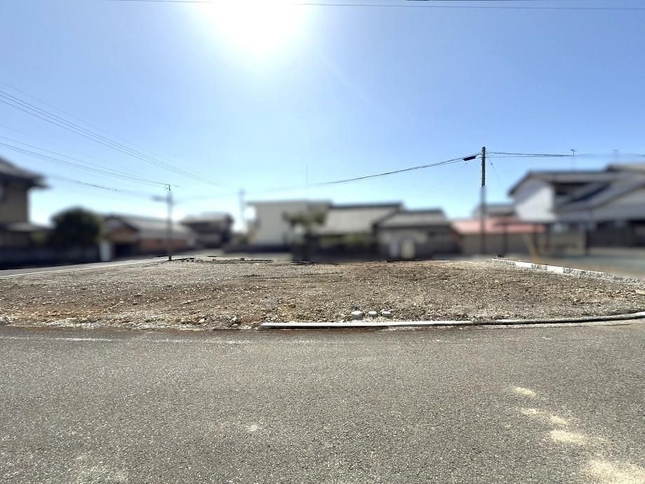 Land for Sale in Konan City, Kochi - 433.93 sqm Corner Plot - Thumbnail 2