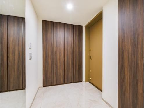 2LDK Apartment for Sale in Shibuya, Tokyo - Thumbnail 4