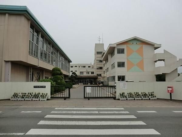 Land for Sale in Ushiku, Ibaraki - 859 sqm - Thumbnail 4