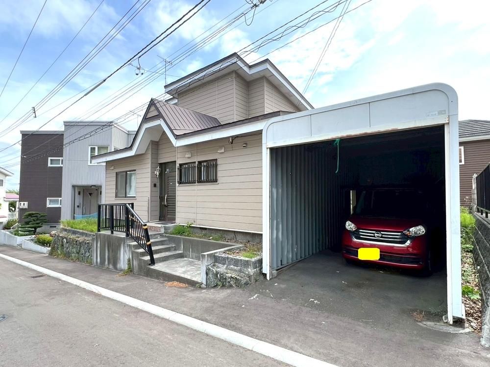 4LDK Detached House with Garage in Toyohira-ku, Sapporo - Thumbnail 3