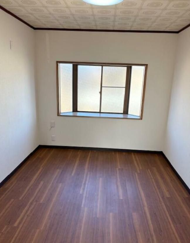 Fully Renovated 5DK House Near Kitamachi Station, Takamatsu - Thumbnail 3