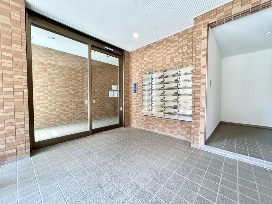 3DK Apartment for Sale in Totsuka, Yokohama - 52.92m² - Thumbnail 3