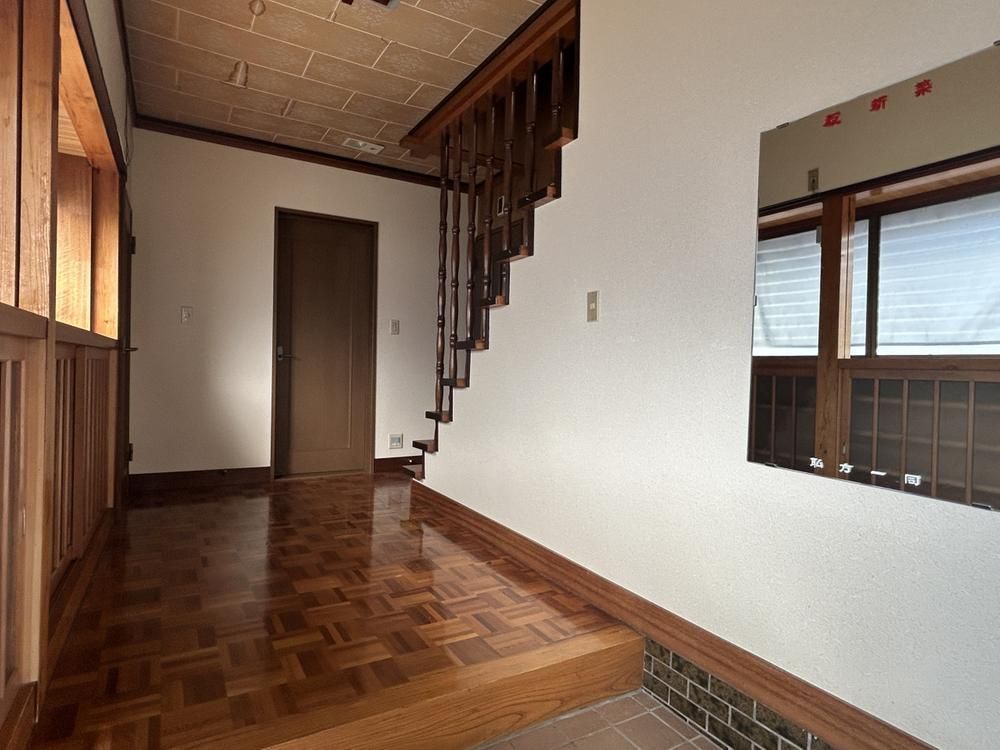 Renovated 3LDK House for Sale in Nagano with Large Garden - Thumbnail 4
