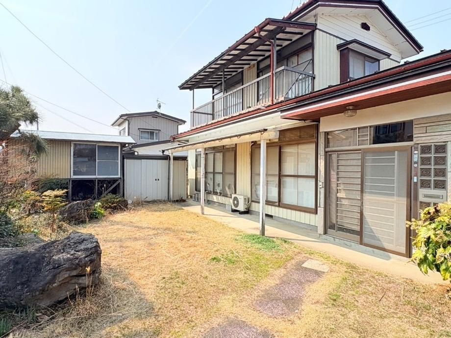 5DK Detached House for Sale in Shibata, Miyagi with 3-Car Parking - Thumbnail 2