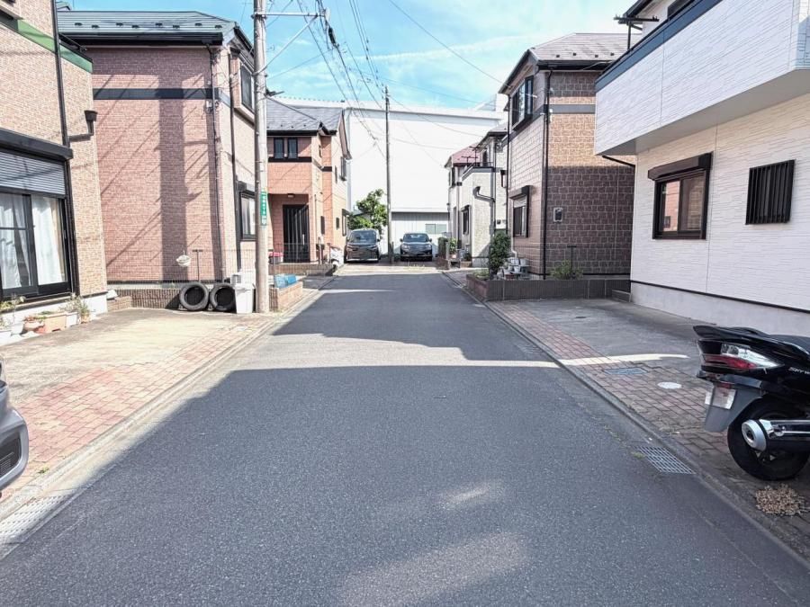 4LDK Detached House for Sale in Machida, Tokyo – 100m² Land - Thumbnail 2