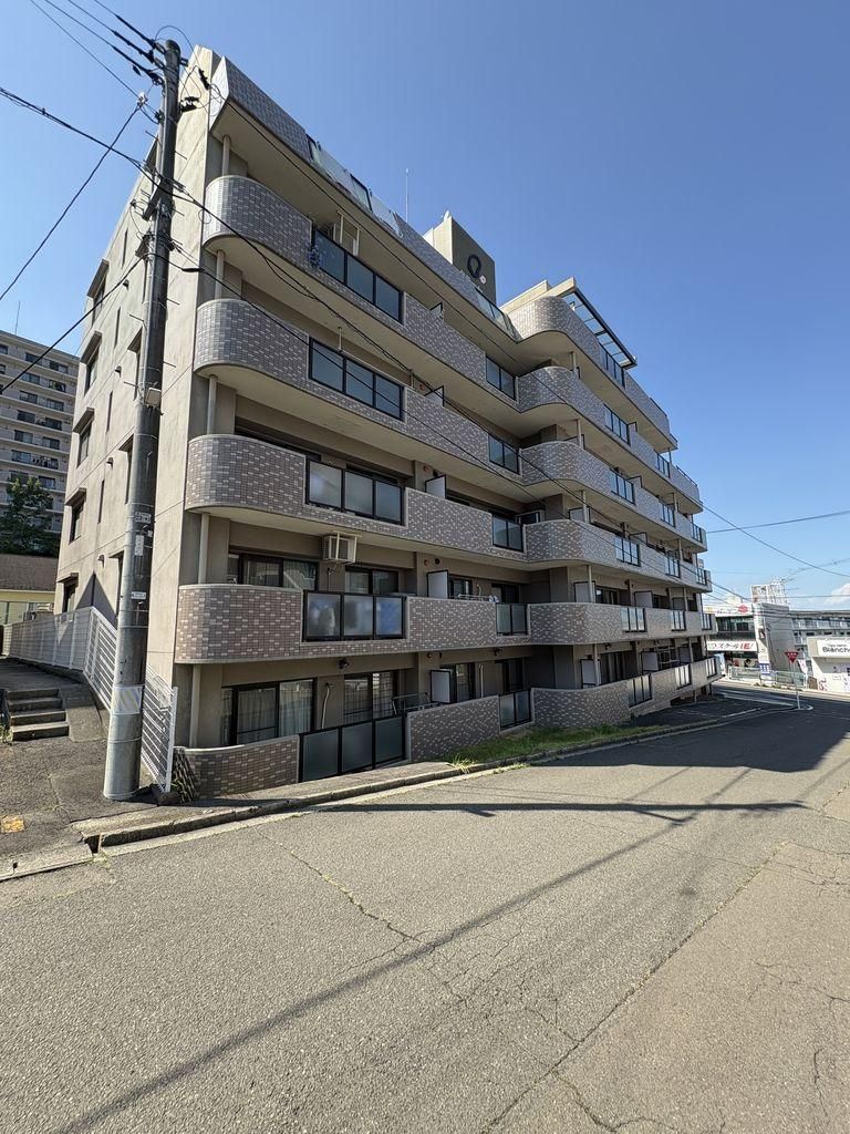 3LDK Apartment for Sale in Aoba-ku, Sendai - Thumbnail 3