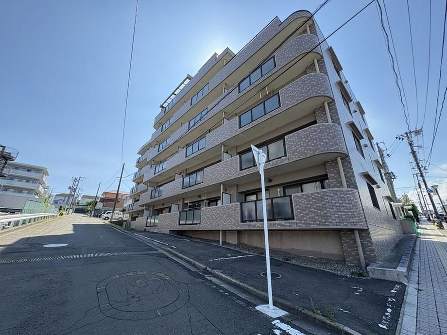 3LDK Apartment for Sale in Aoba-ku, Sendai - Thumbnail 2