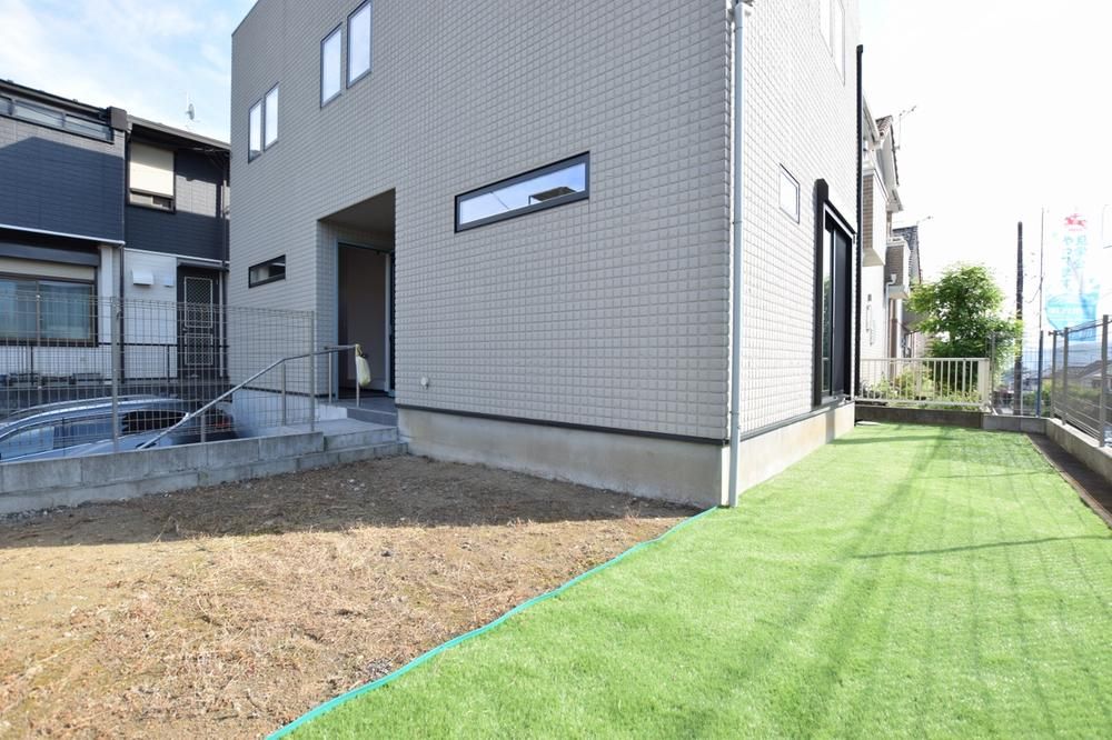 Renovated 3LDK House with Mount Fuji Views in Hadano, Kanagawa - Thumbnail 2