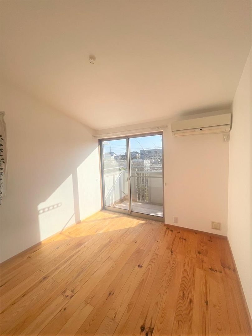 6LDK Detached House for Sale in Saitama City, 152 sqm - Thumbnail 3