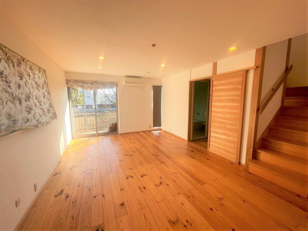 6LDK Detached House for Sale in Saitama City, 152 sqm - Thumbnail 4