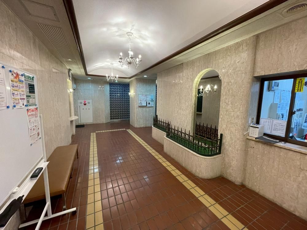Lions Mansion Nishi Koen Daini 3LDK Apartment for Sale in Sendai - Thumbnail 2