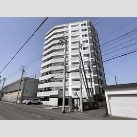 3LDK Apartment for Sale in Miyanosawa, Sapporo - 97.67 sqm - Thumbnail 4