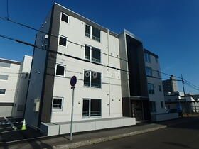 3LDK Apartment for Sale in Miyanosawa, Sapporo - 97.67 sqm - Thumbnail 3